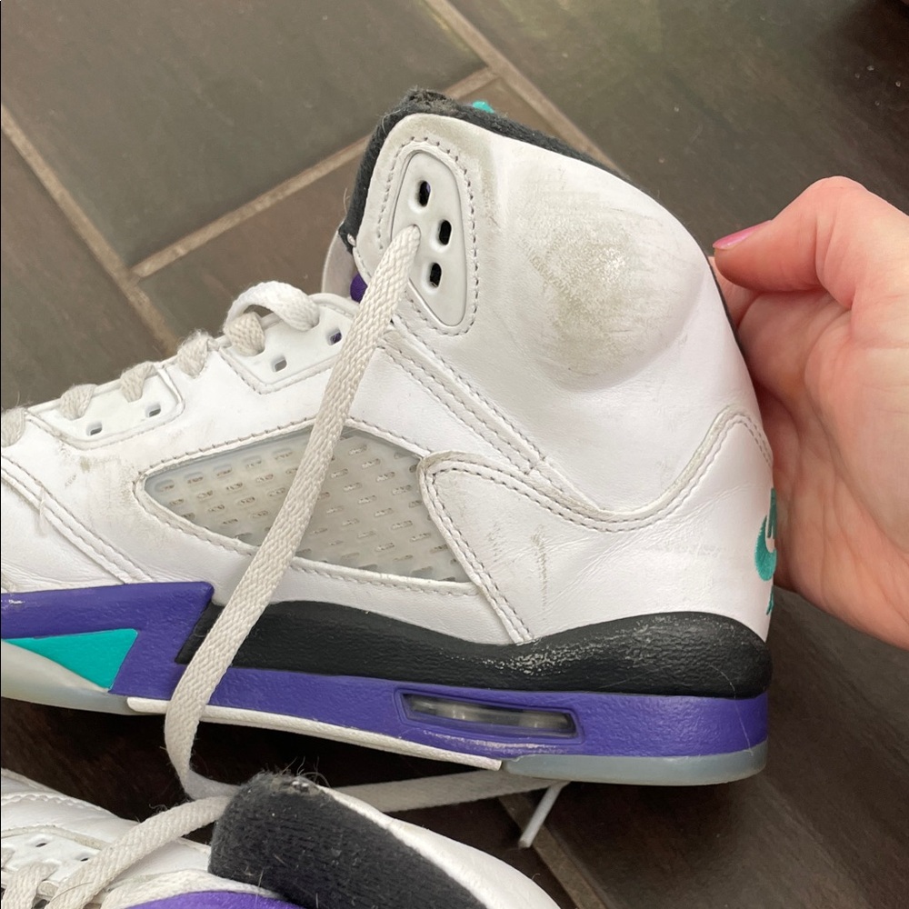 Kids White and Purple Air Jordan Basketball Shoes - Picture 9 of 10